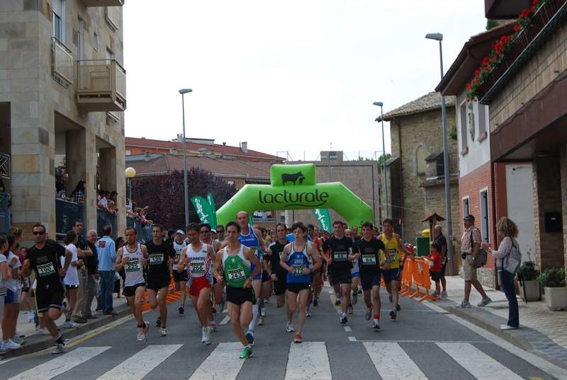 Antonio Echeverr&iacute;a y Mar&iacute;a Llorens vencedores del Cross Solidario Aranguren - Ruanda